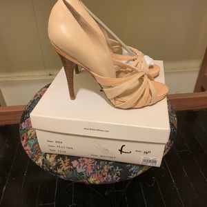 Brand new size 7 never worn